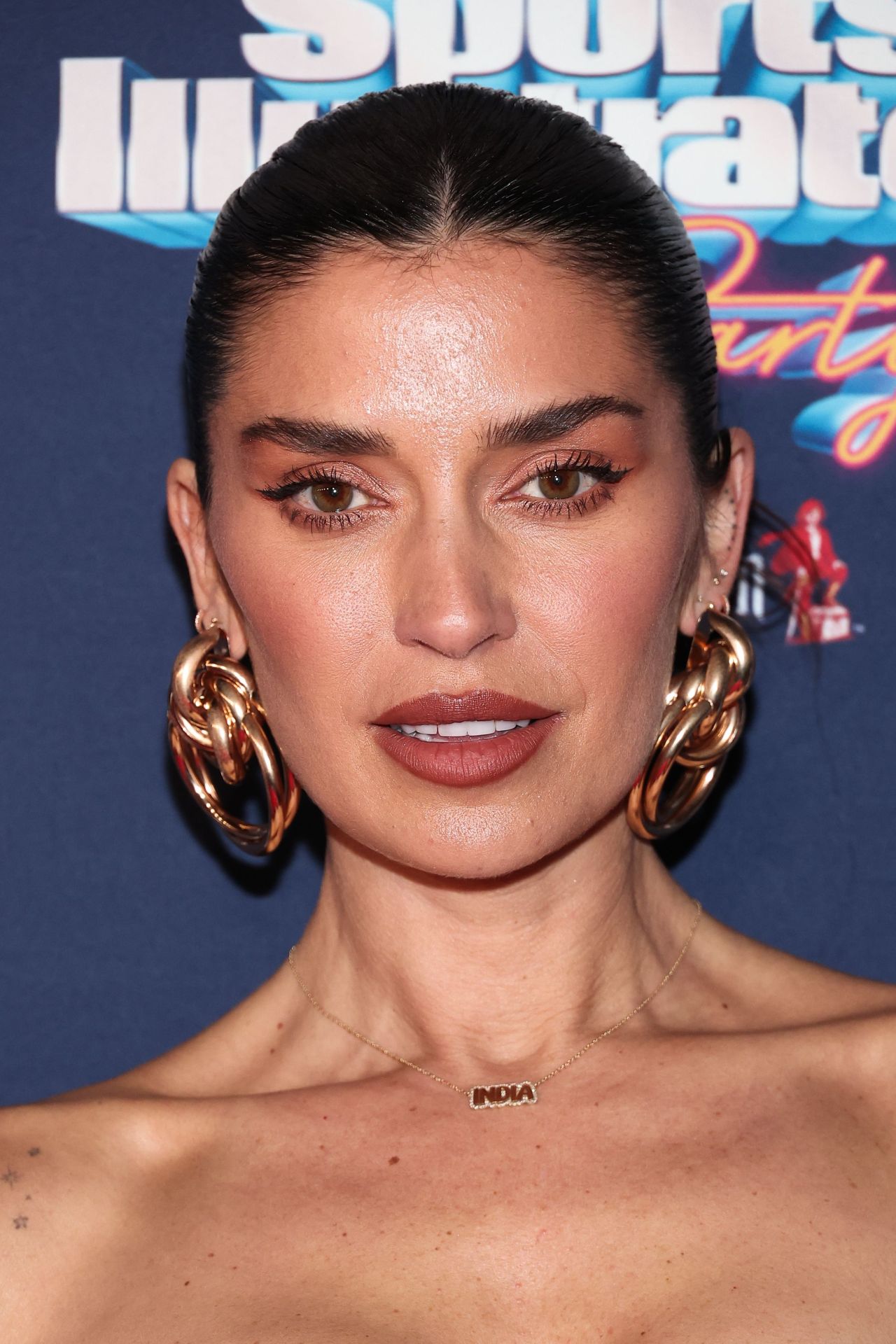nicole williams at sports illustrated las vegas party